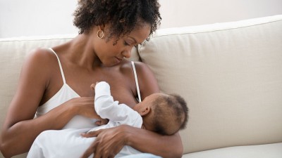 breast-feeding-ftr